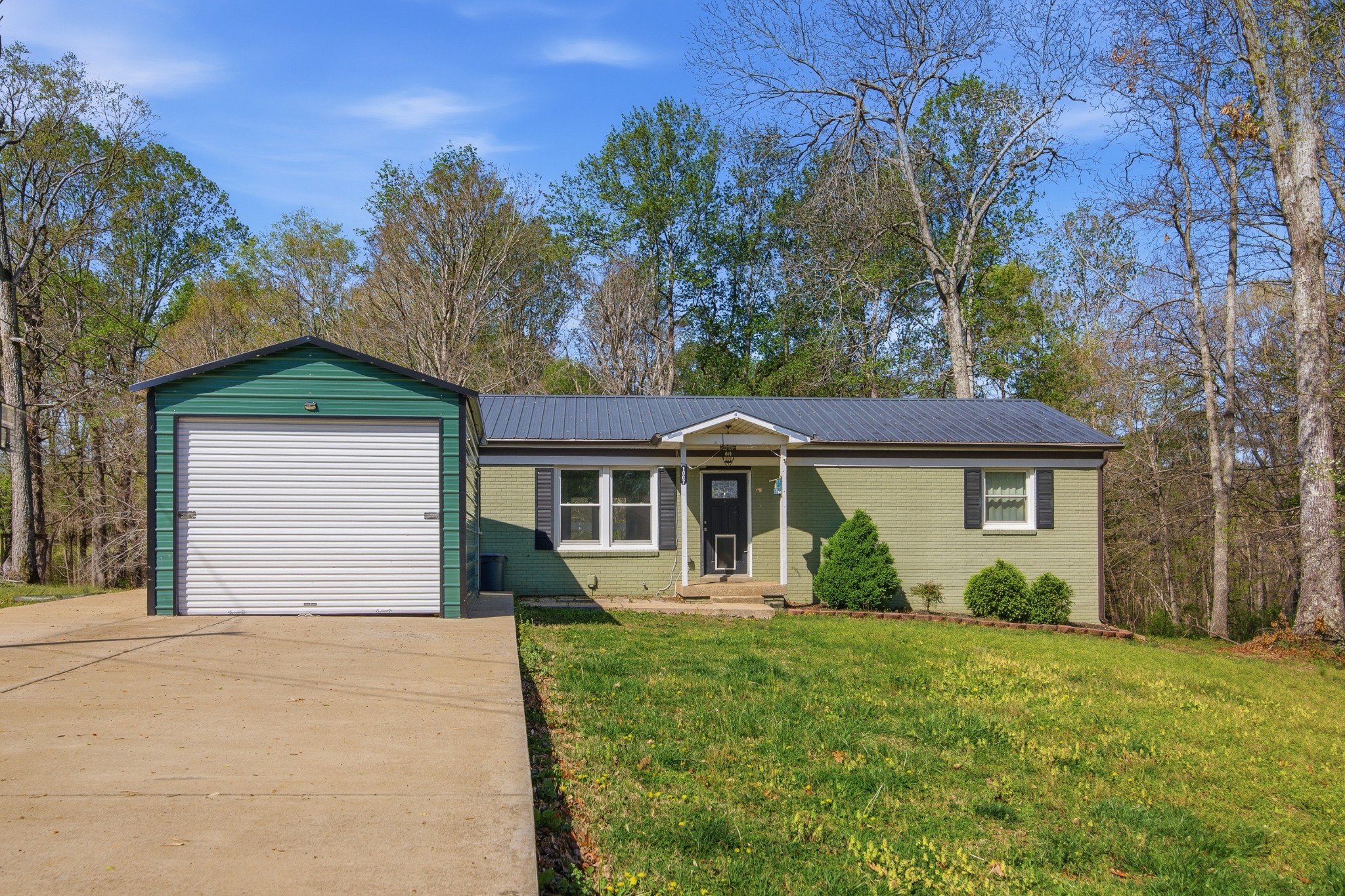 1007 Pinewood Court Ashland City TN 37015