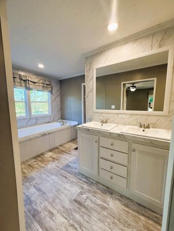 641 Woodland Road Hohenwald TN 38462