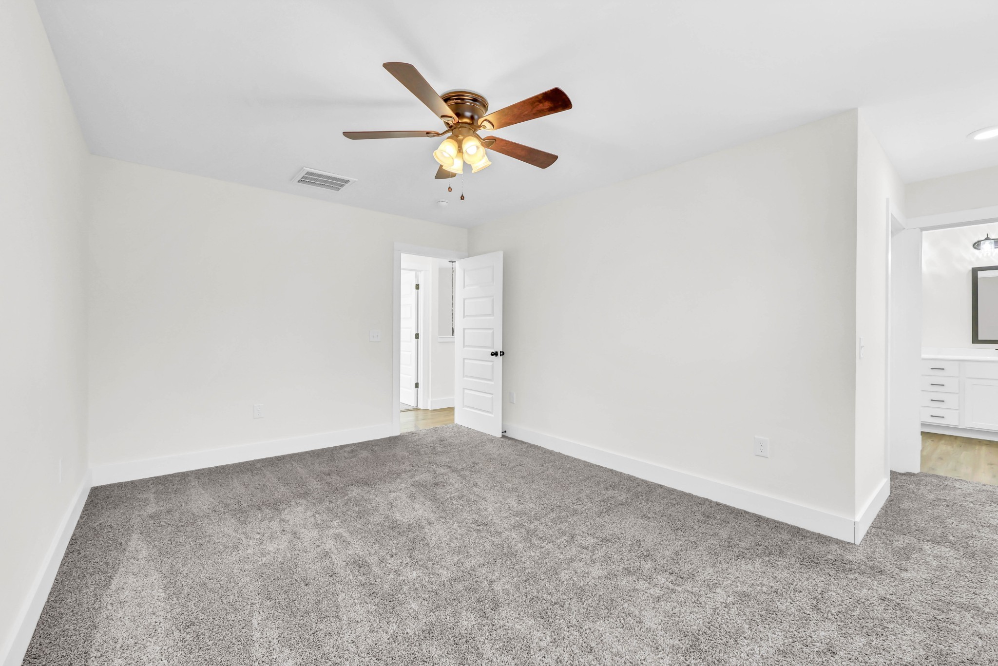 2015 Rosemary Drive Clarksville TN 37042