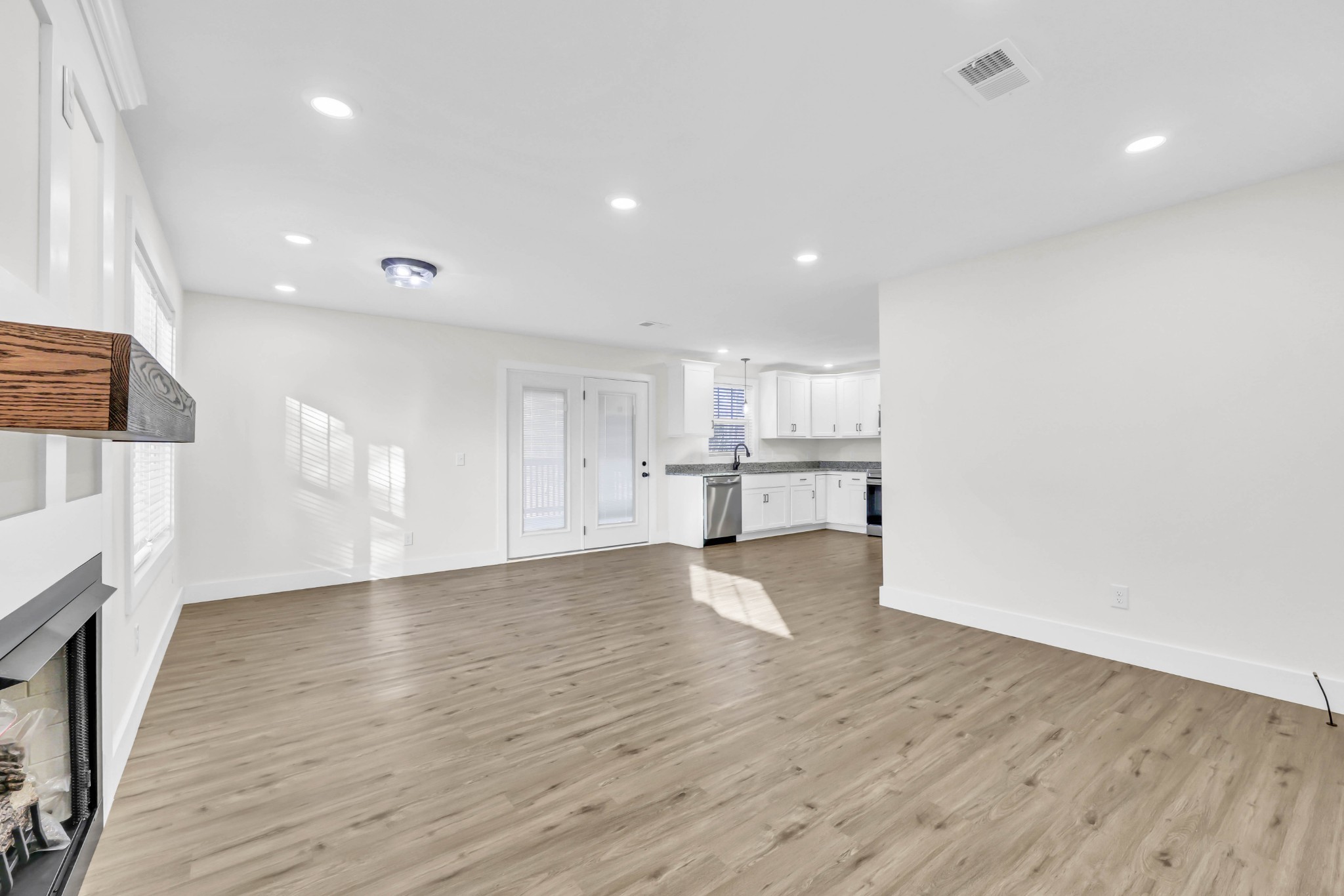 2015 Rosemary Drive Clarksville TN 37042