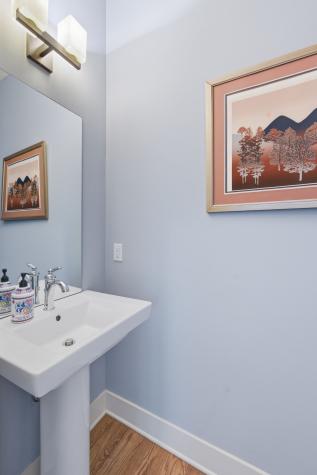 216C 38th Ave, N Nashville TN 37209