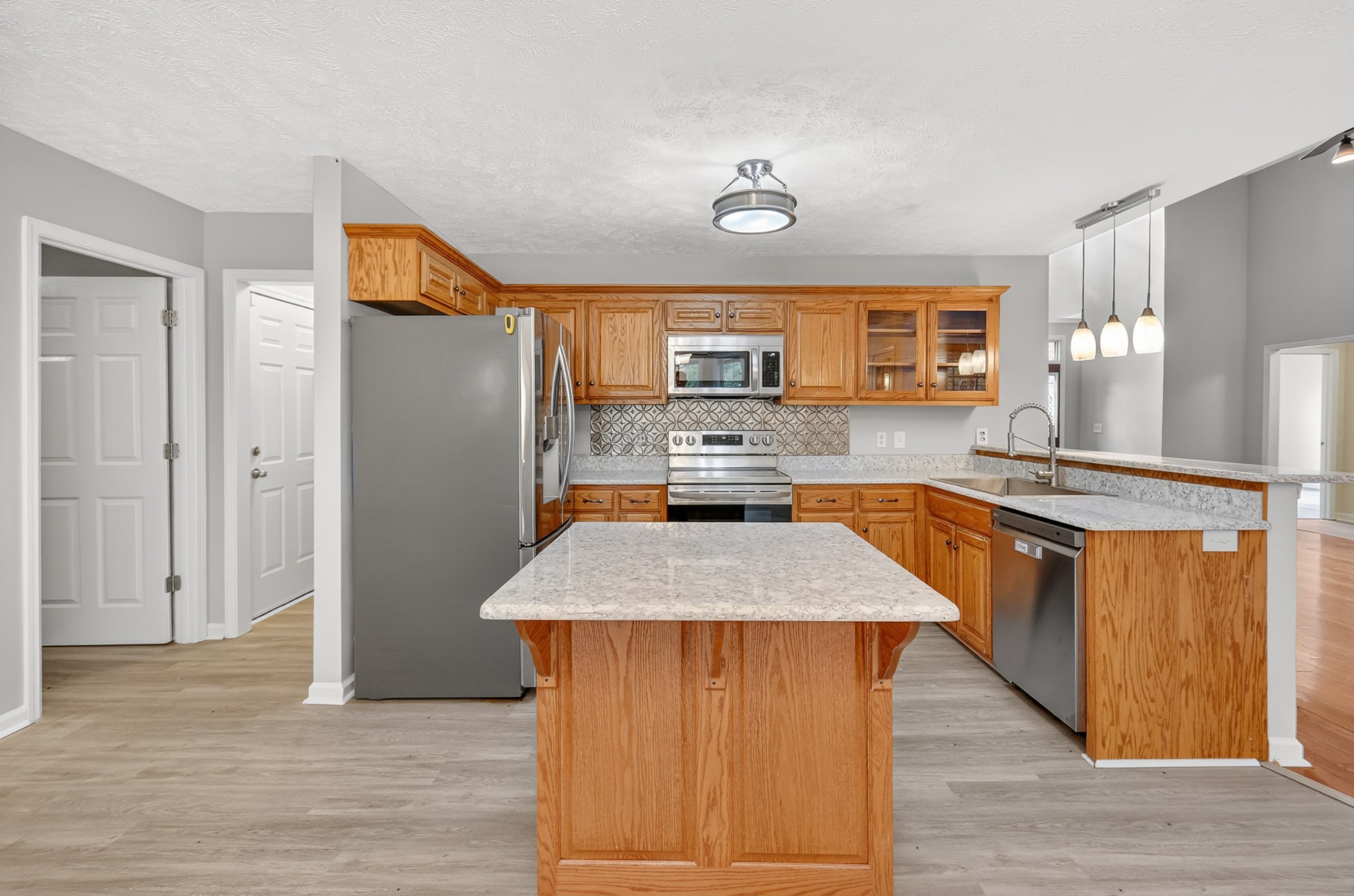 210 Matt Drive Bell Buckle TN 37020