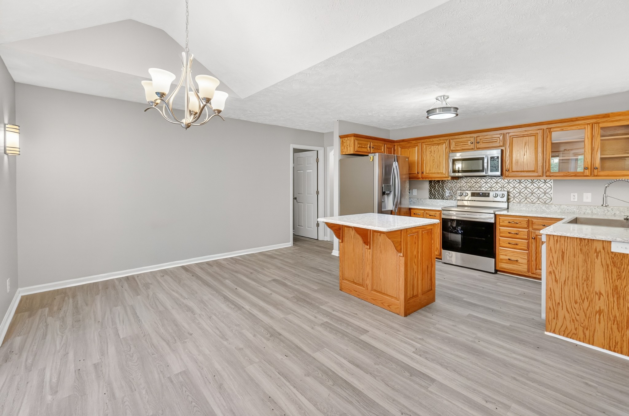 210 Matt Drive Bell Buckle TN 37020