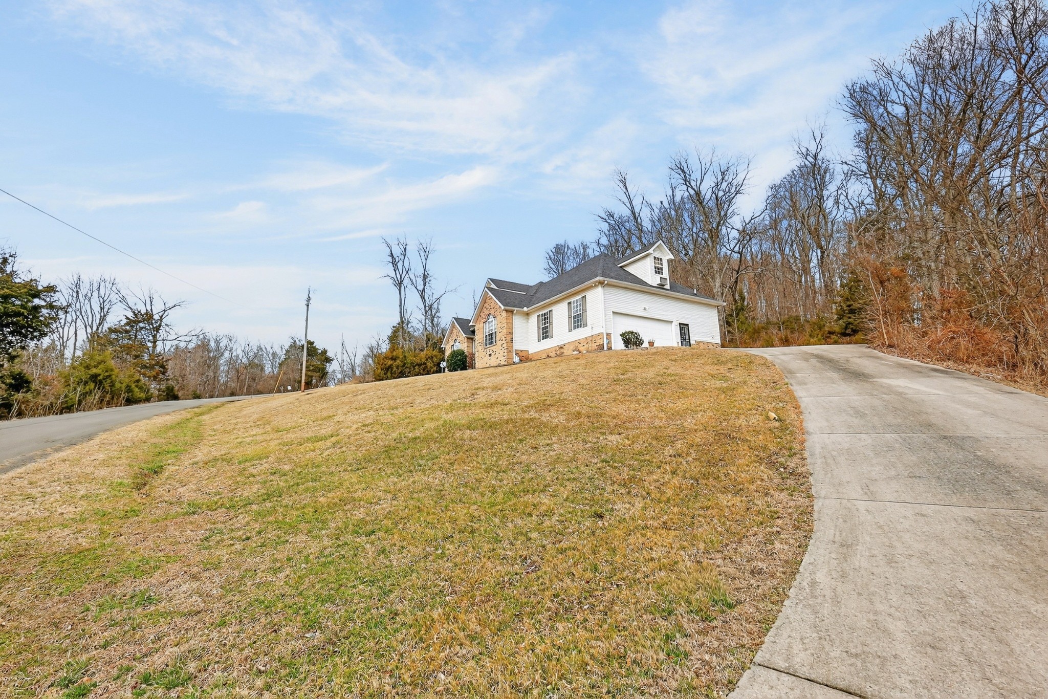 210 Matt Drive Bell Buckle TN 37020