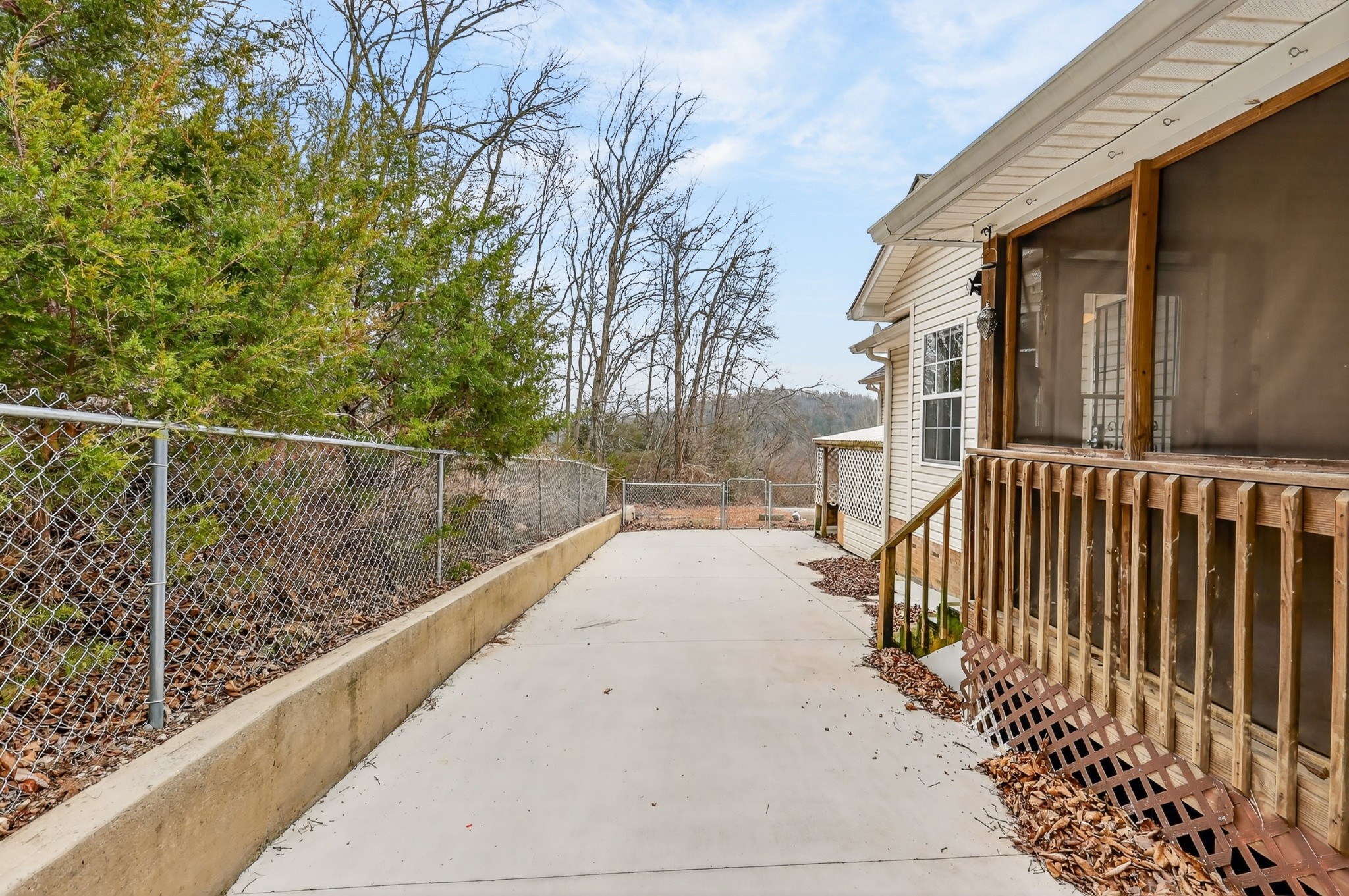 210 Matt Drive Bell Buckle TN 37020