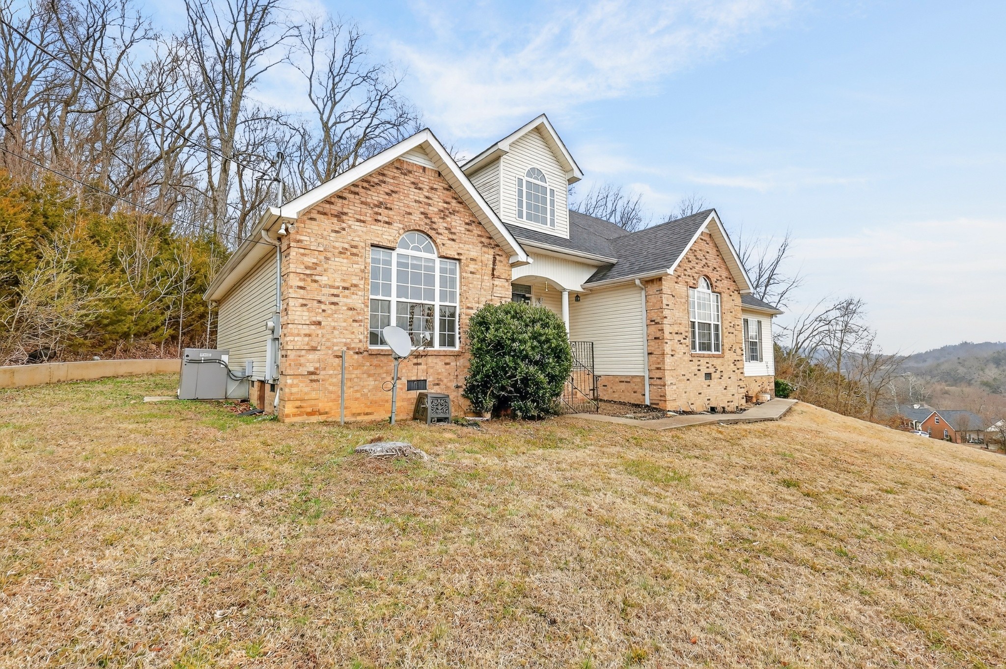 210 Matt Drive Bell Buckle TN 37020