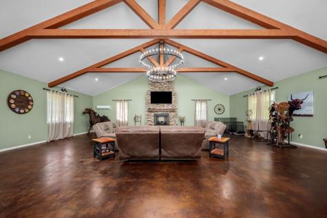 4303 Moore Lane Culleoka TN 38451