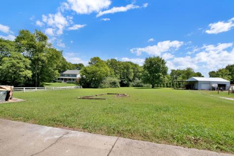 1048 Lauderdale Lane Bethpage TN 37022