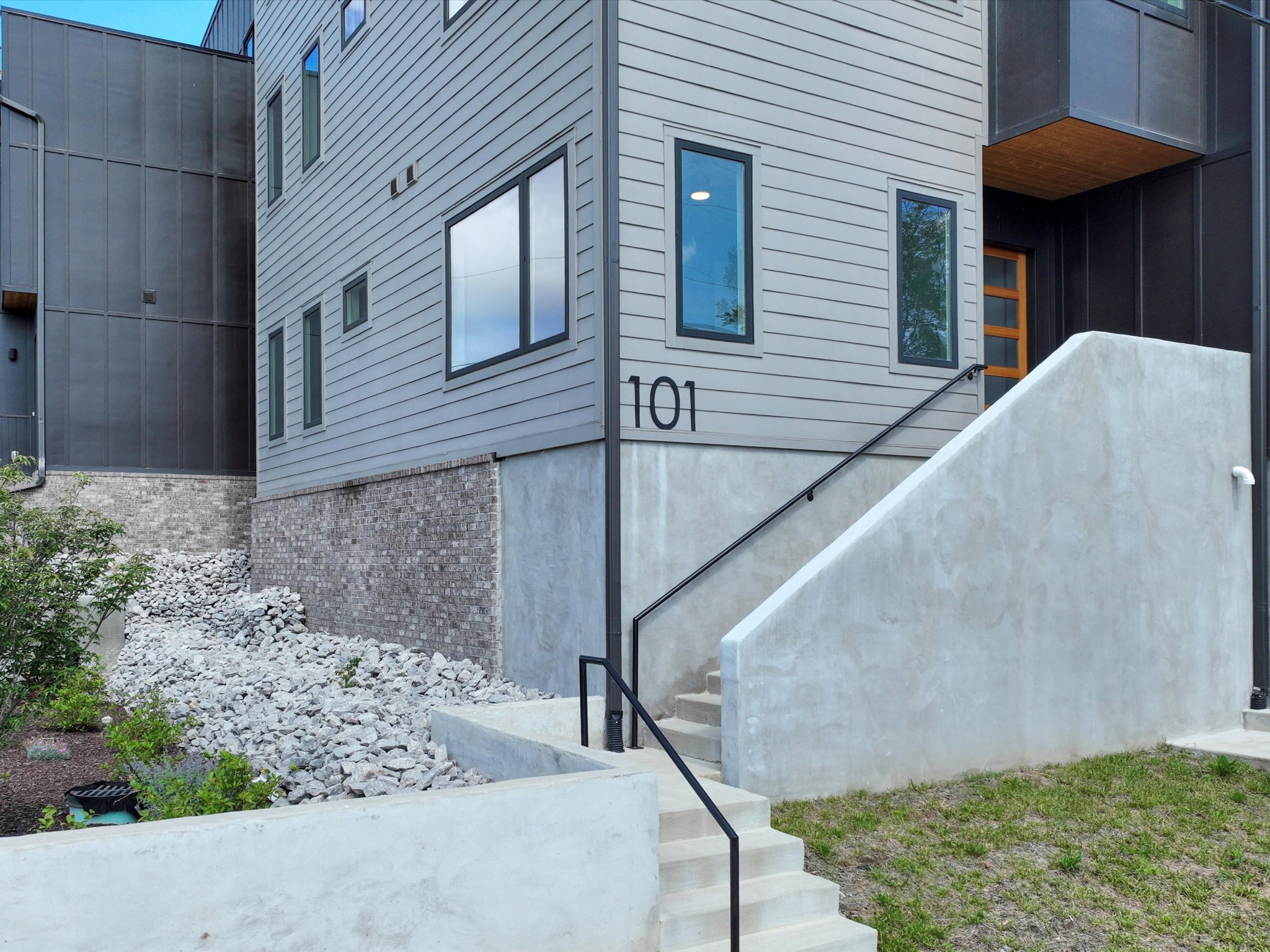101 Elmhurst Avenue Nashville TN 37207