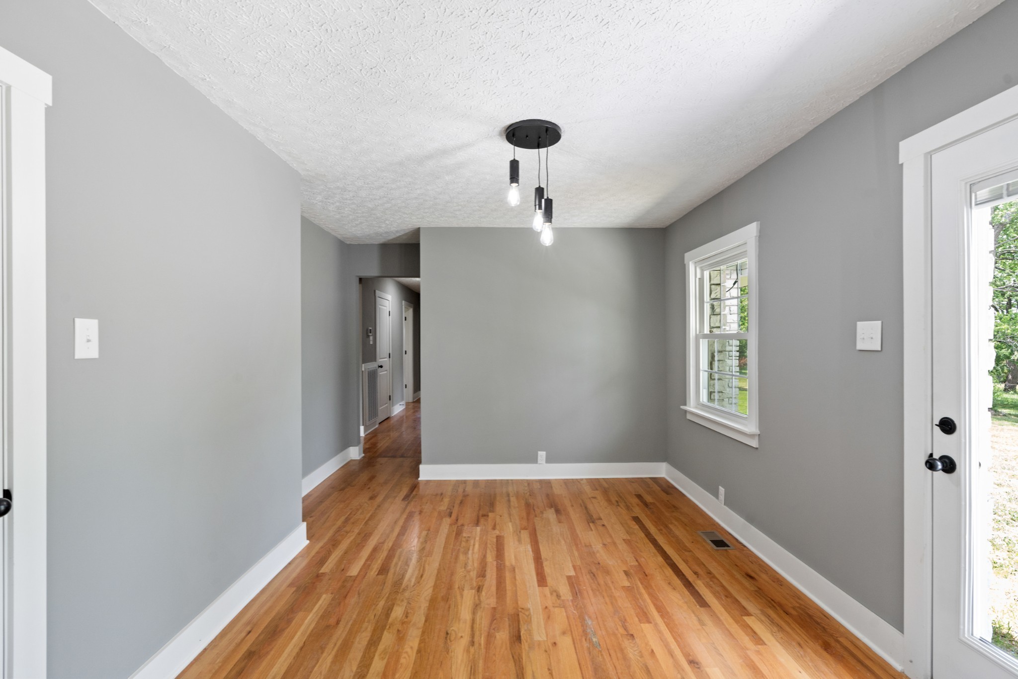 1503 5th Ave, W Springfield TN 37172