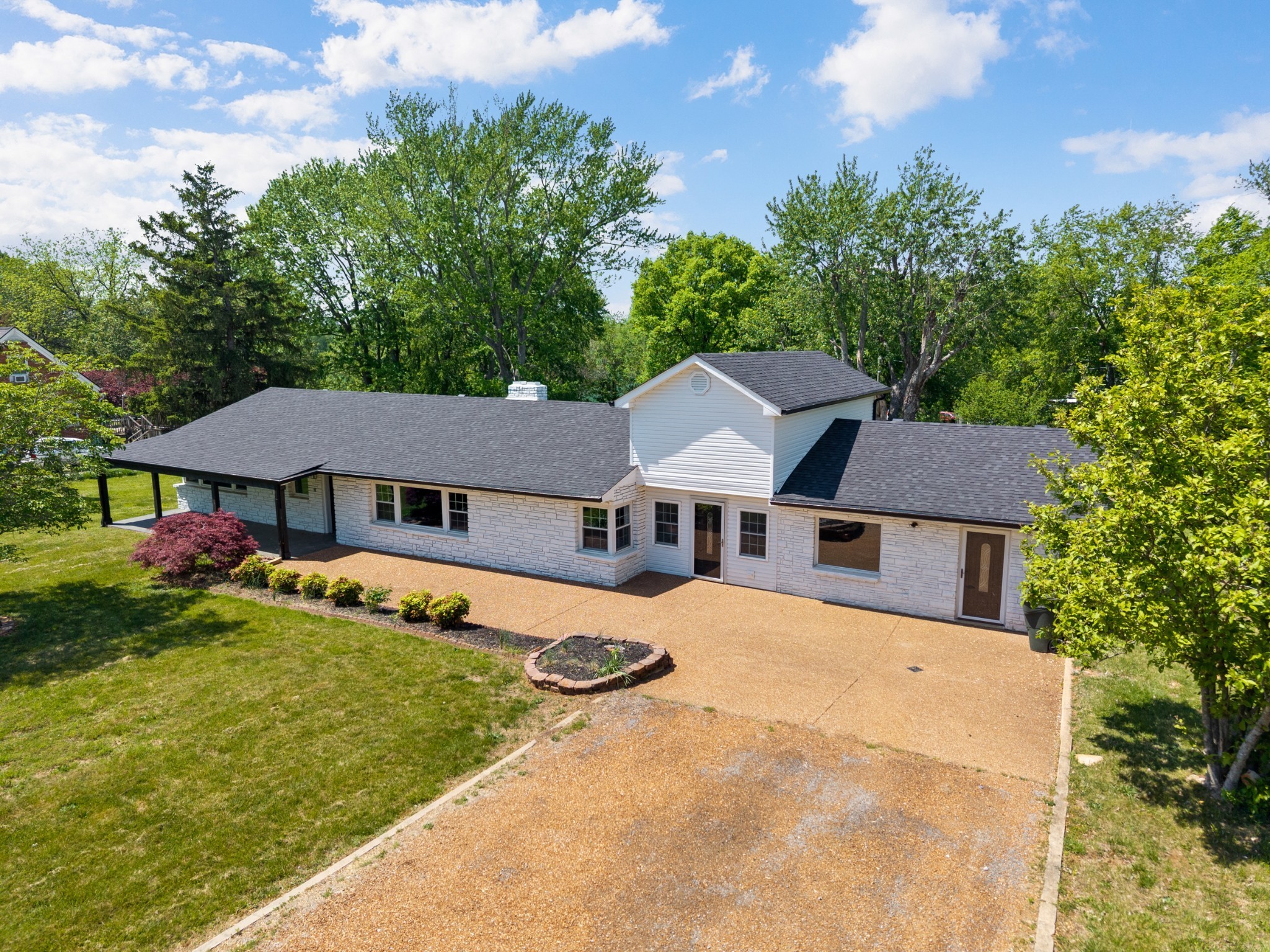 1503 5th Ave, W Springfield TN 37172