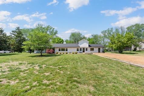 1503 5th Ave, W Springfield TN 37172