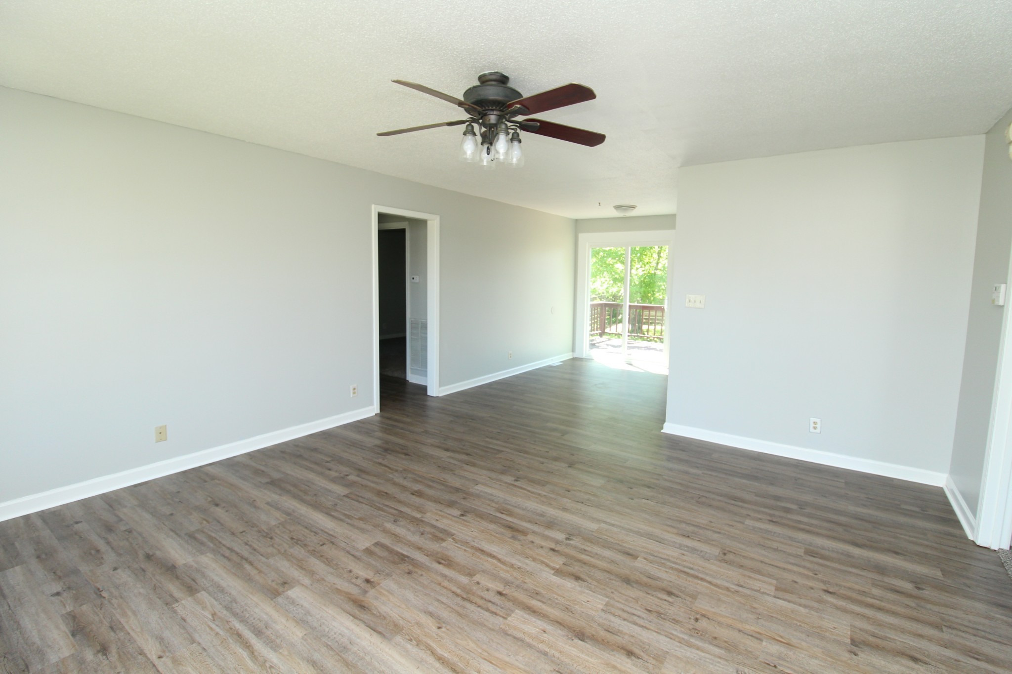 2804 Summertree Lane Clarksville TN 37040