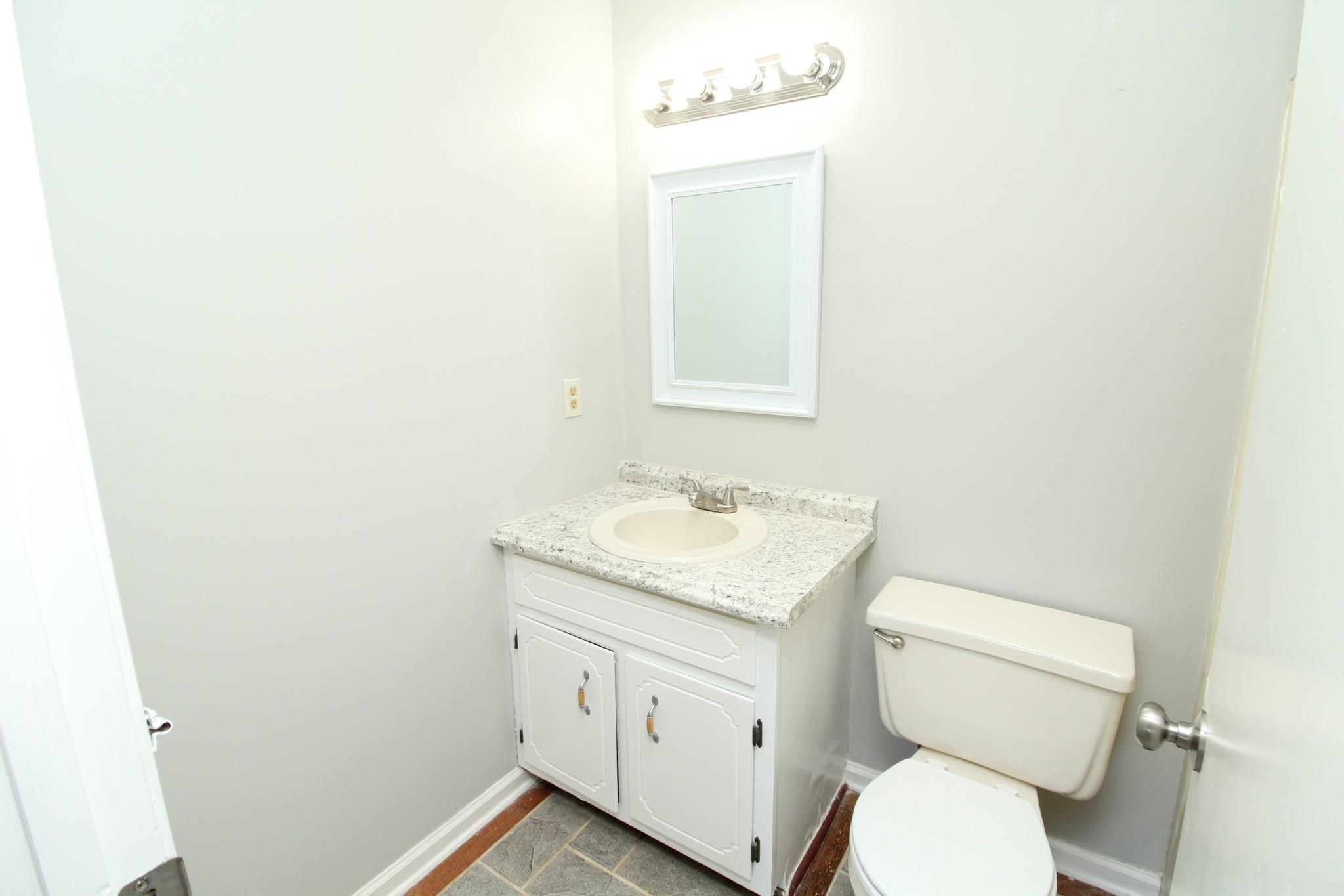 2804 Summertree Lane Clarksville TN 37040