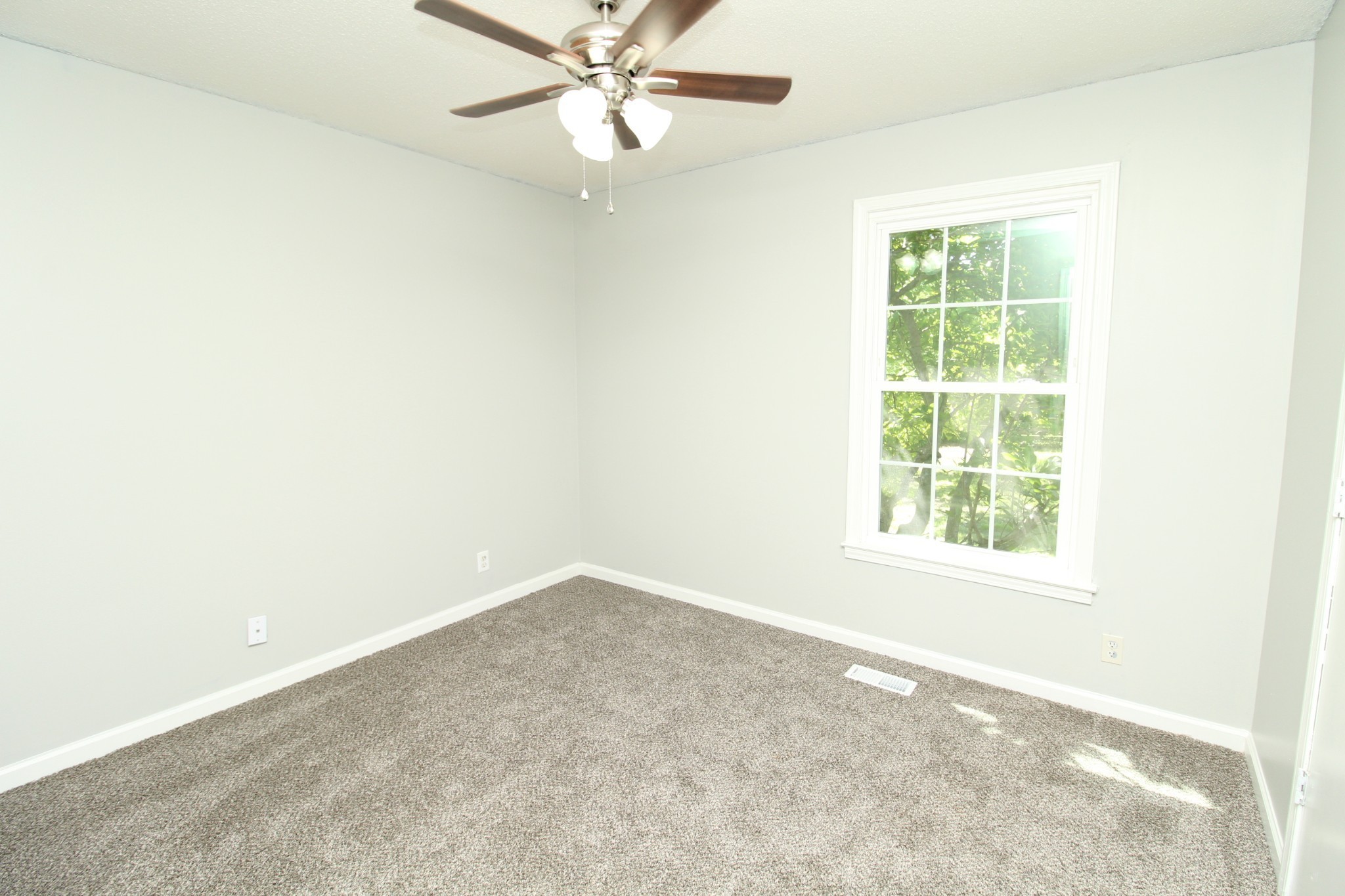 2804 Summertree Lane Clarksville TN 37040