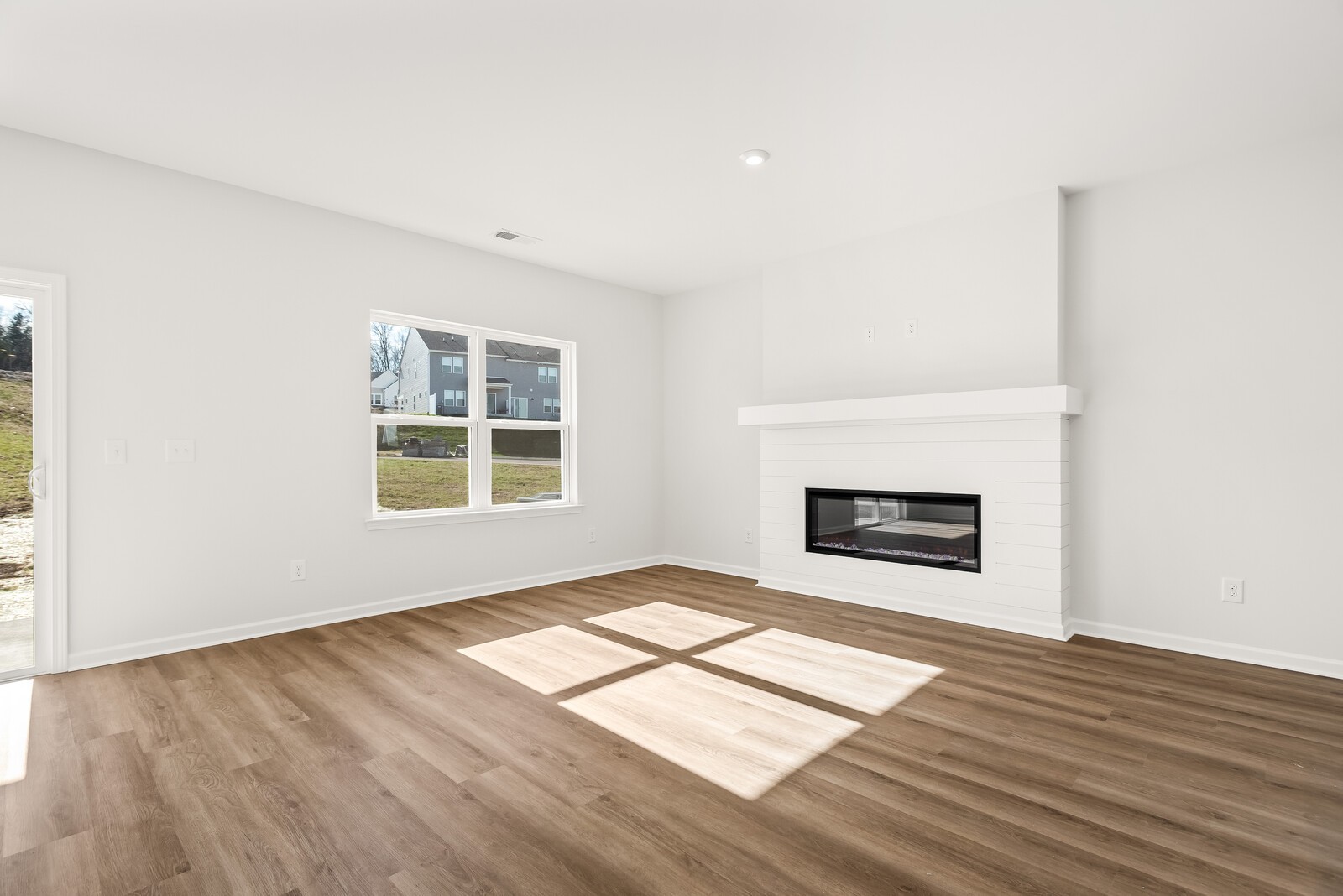 2128 Cheltenham Place Columbia TN 38401