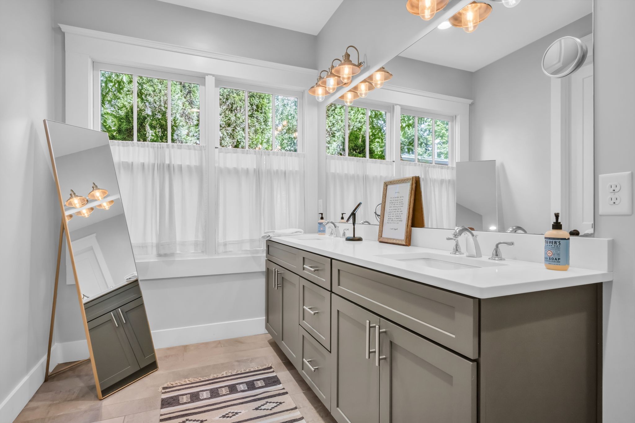 338 3rd Ave, S Franklin TN 37064