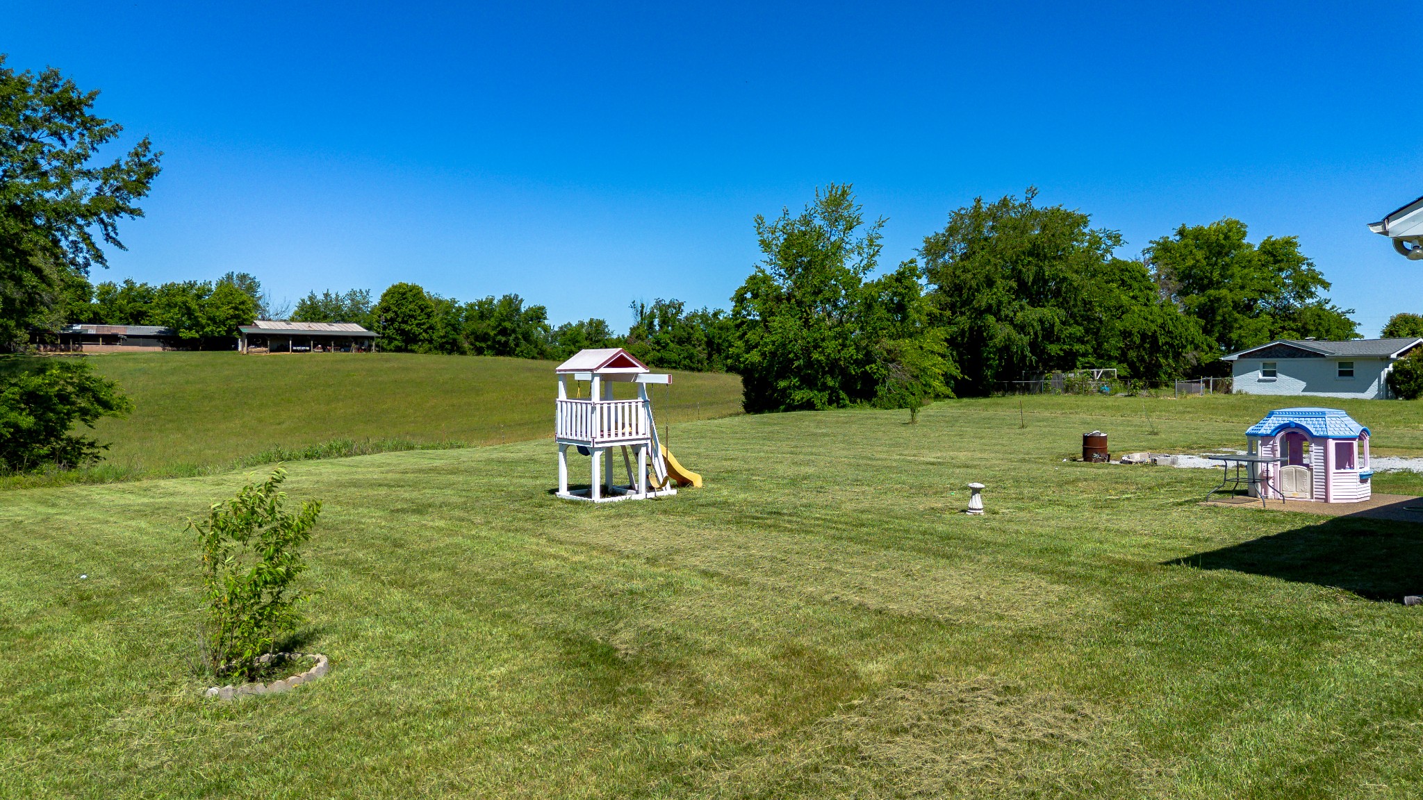 491 White Road Portland TN 37148