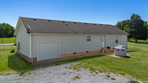 491 White Road Portland TN 37148