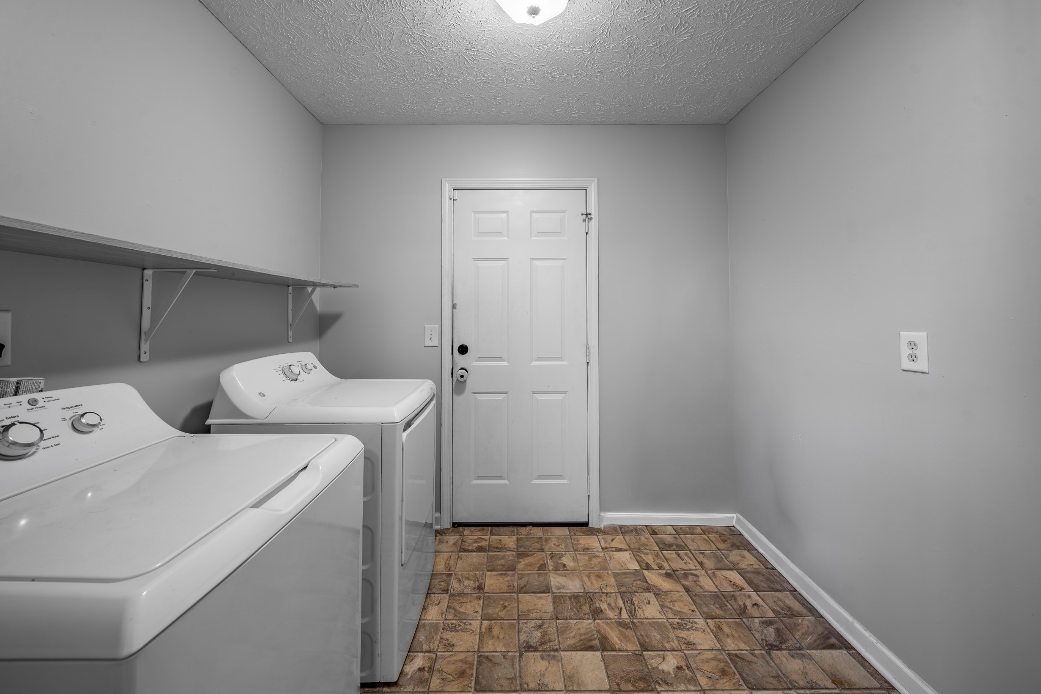 491 White Road Portland TN 37148