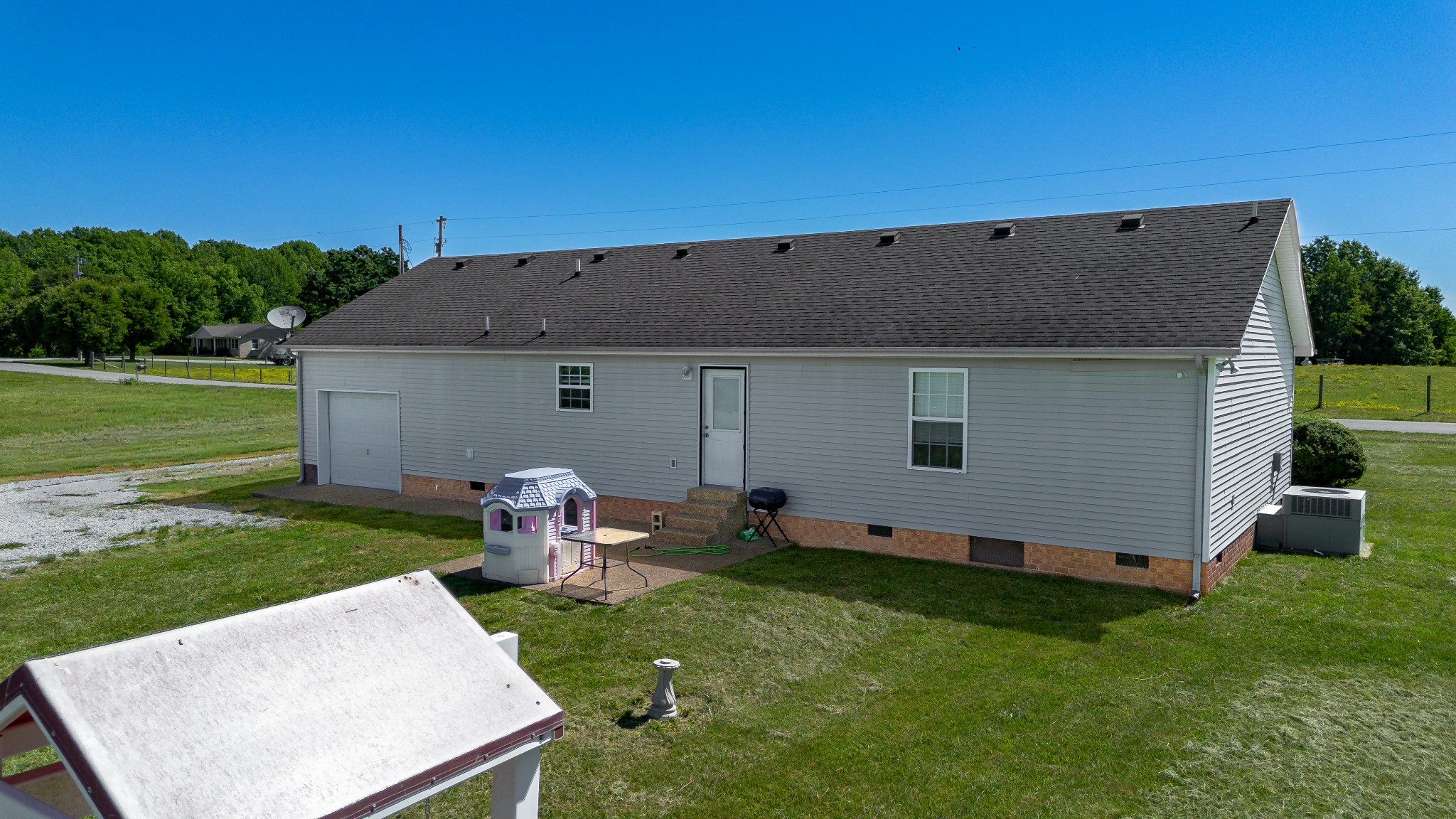 491 White Road Portland TN 37148