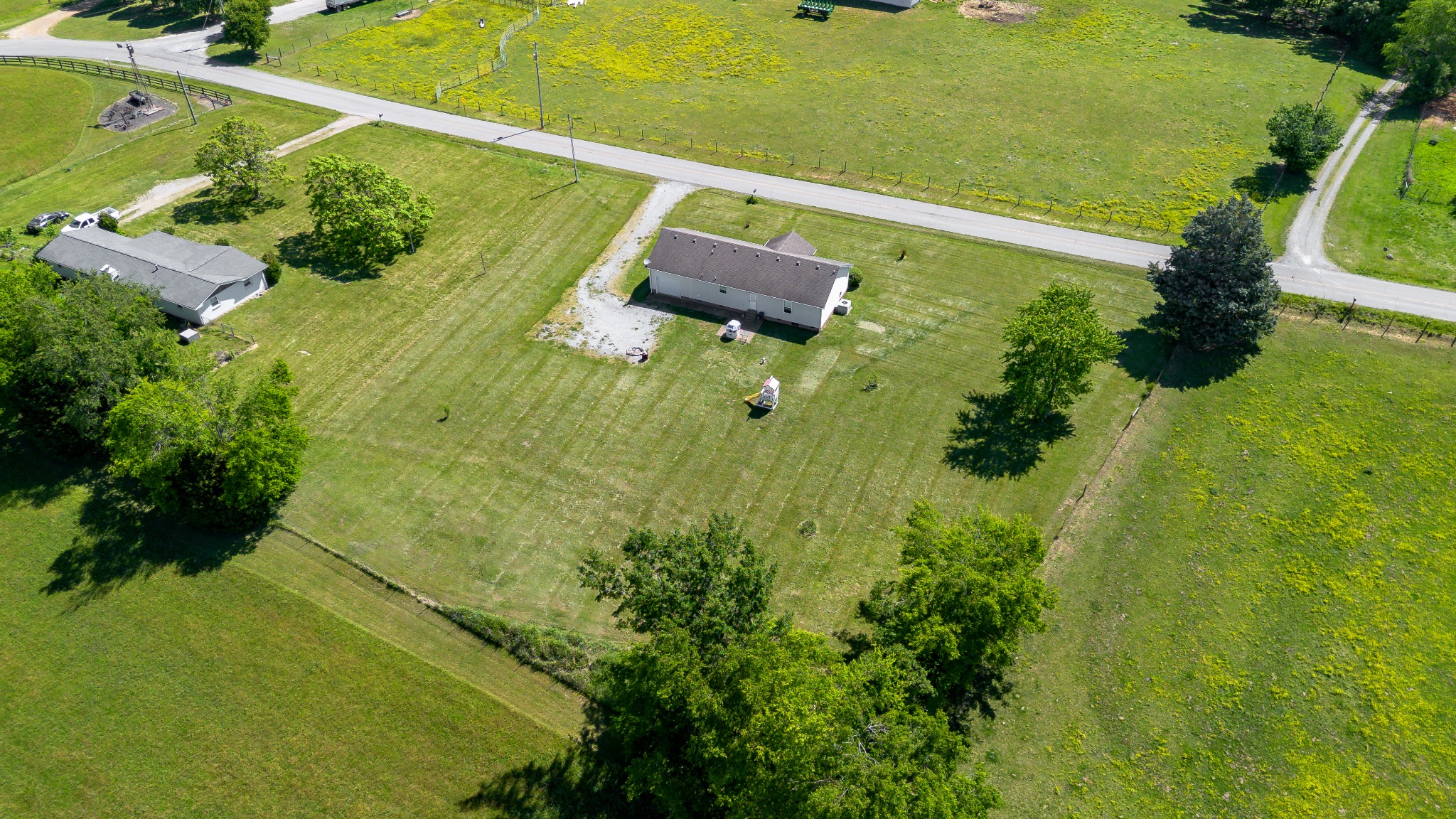 491 White Road Portland TN 37148