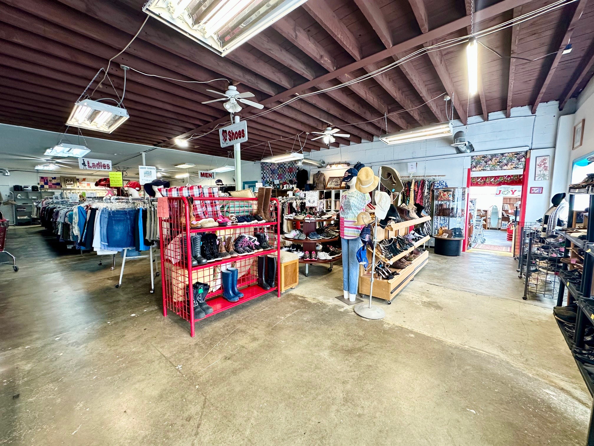 1241 West Avenue Crossville TN 38555