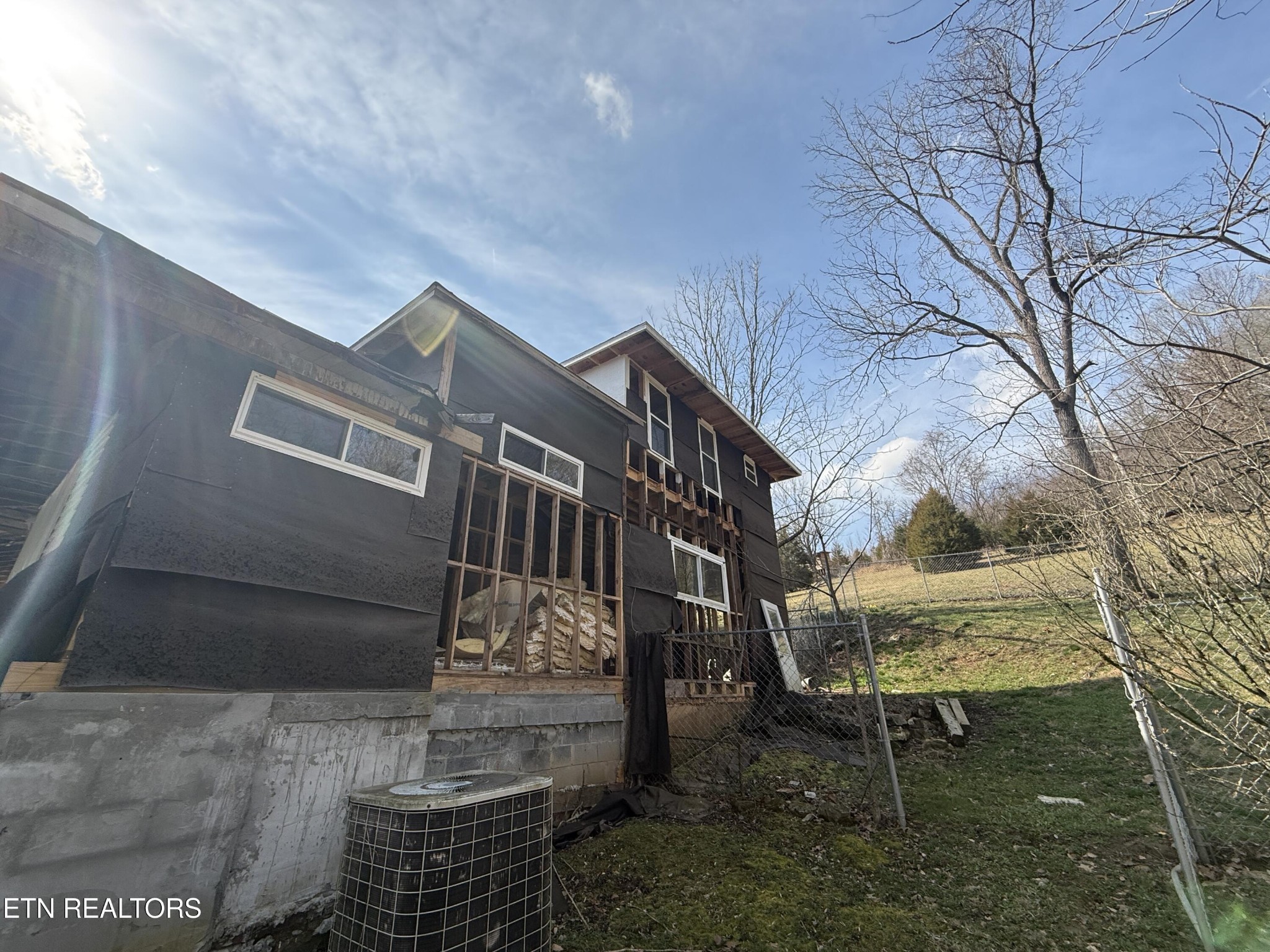 290 Maddox Lane New Tazewell TN 37825