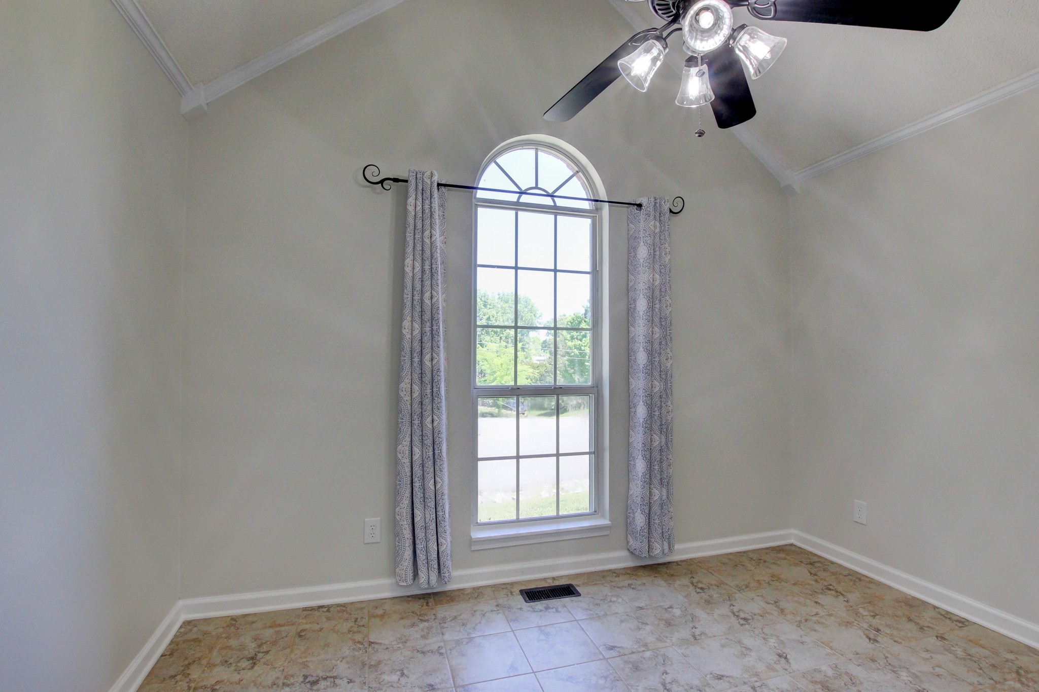 704 Laurelwood Court Clarksville TN 37043