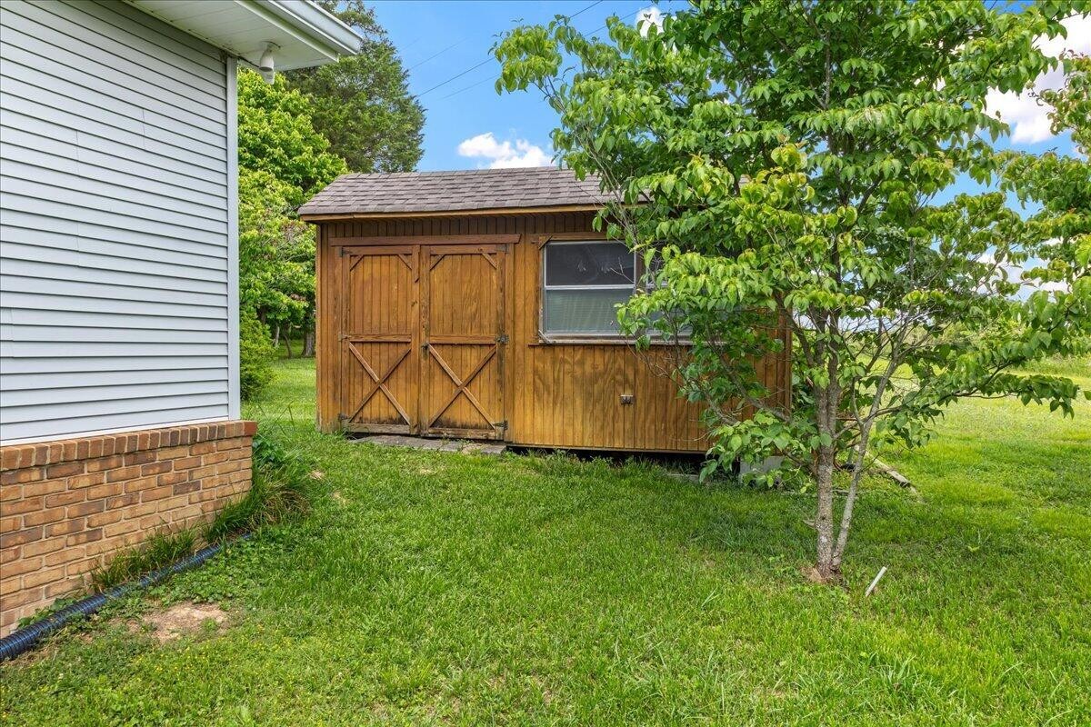 2522 Cindy Street Athens TN 37303