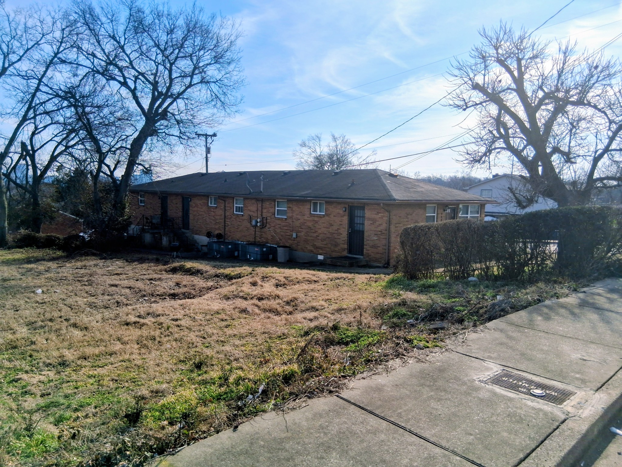 900 33rd Ave, N Nashville TN 37209