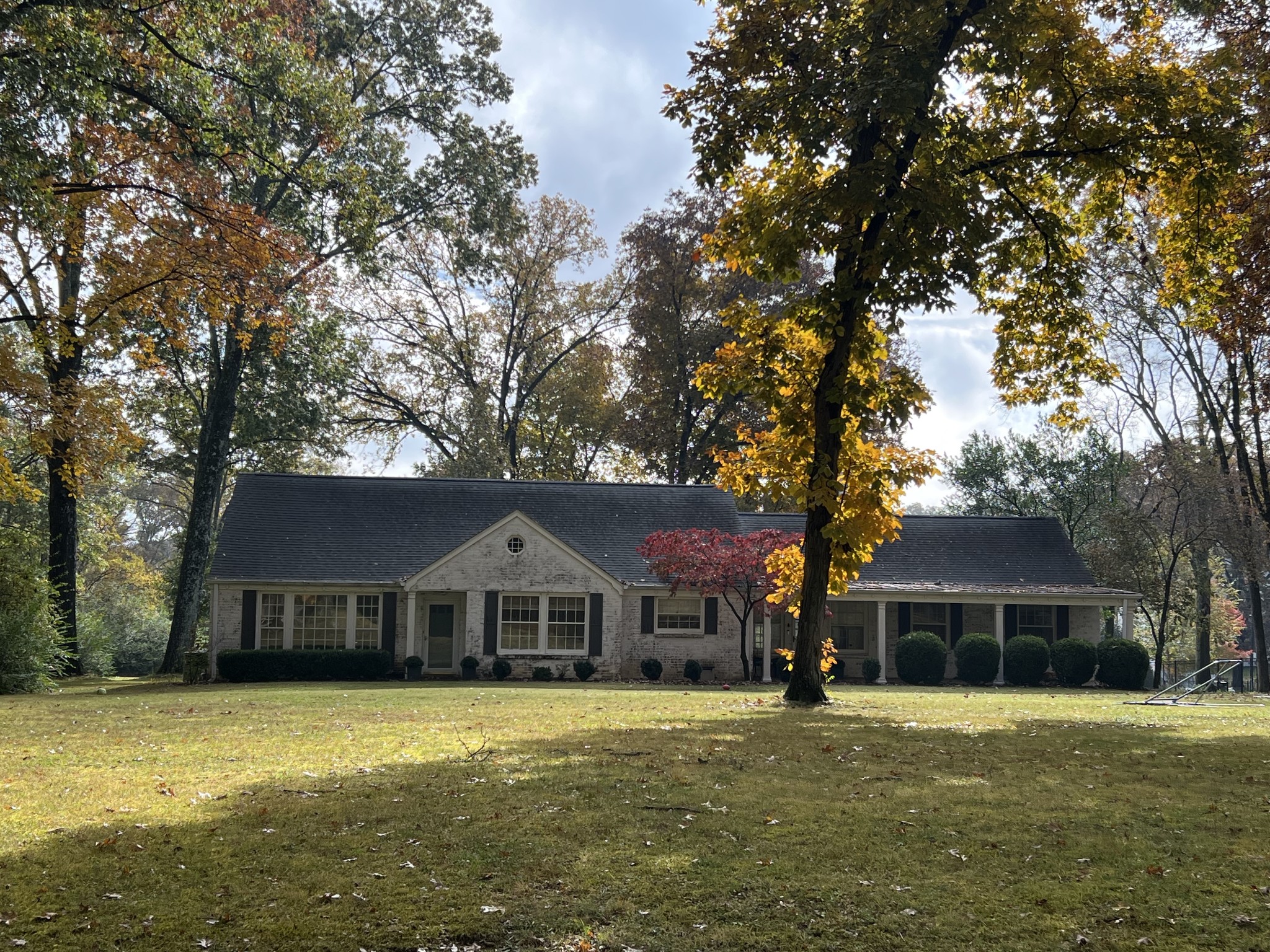 614 Vosswood Drive Nashville TN 37205
