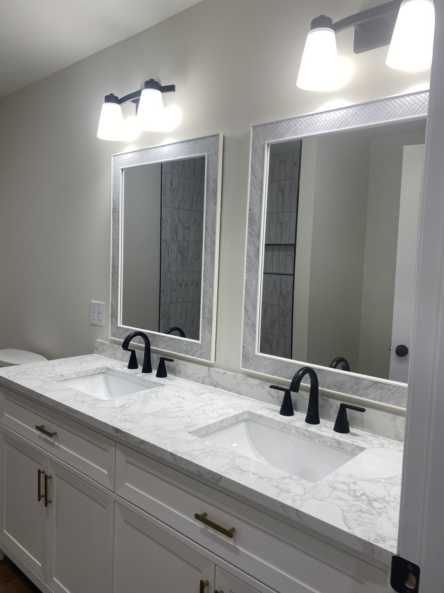 81 Lighthouse Drive Summertown TN 38483