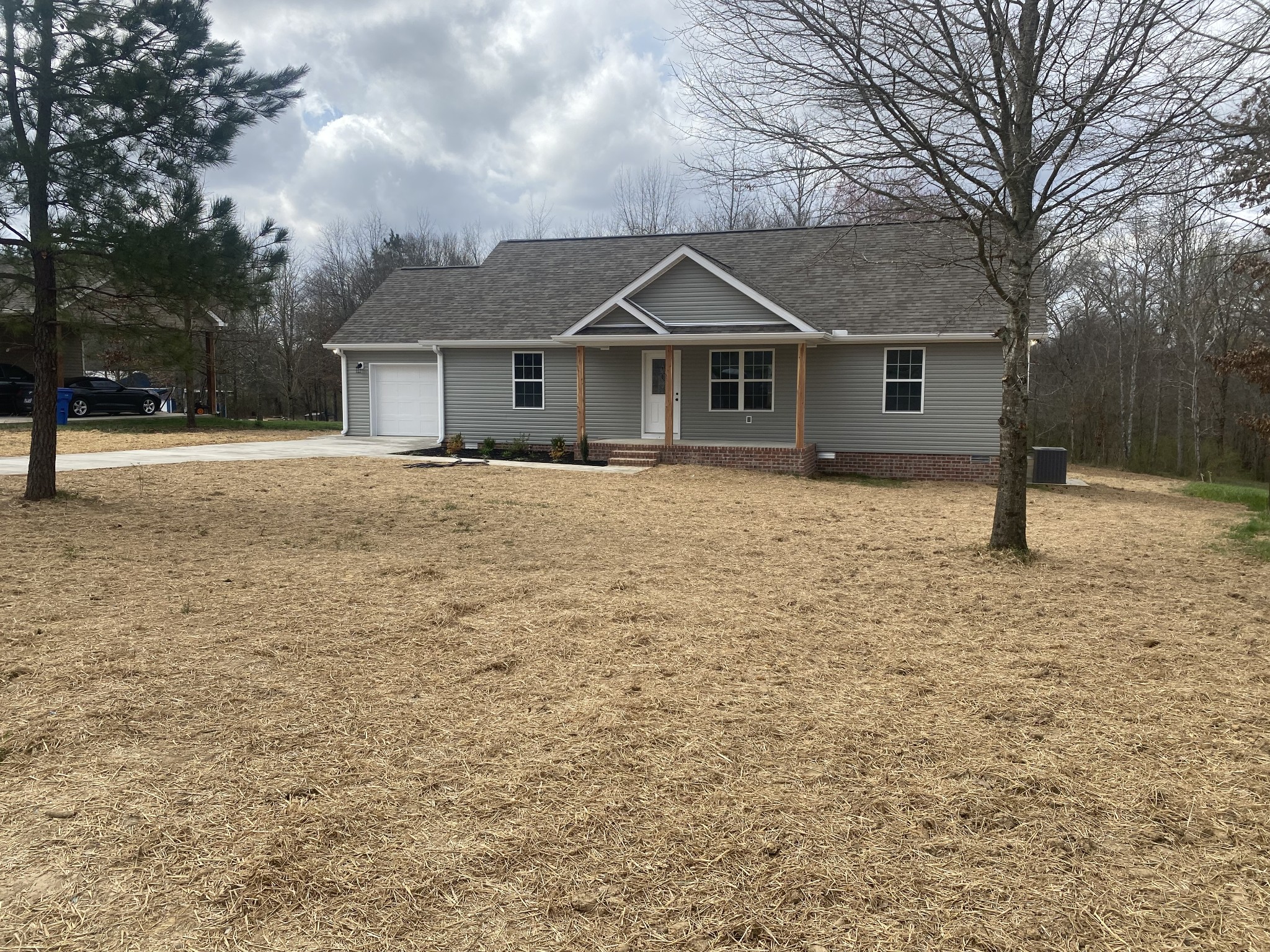 81 Lighthouse Drive Summertown TN 38483