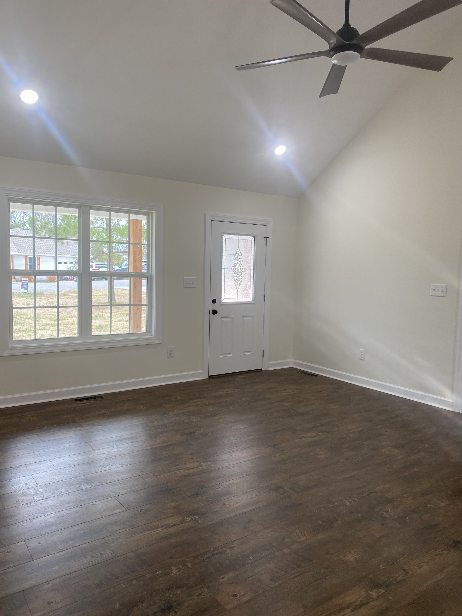81 Lighthouse Drive Summertown TN 38483