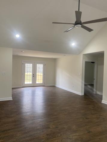 81 Lighthouse Drive Summertown TN 38483