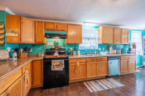 2862 Highway 43, S Loretto TN 38469