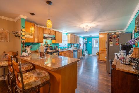 2862 Highway 43, S Loretto TN 38469