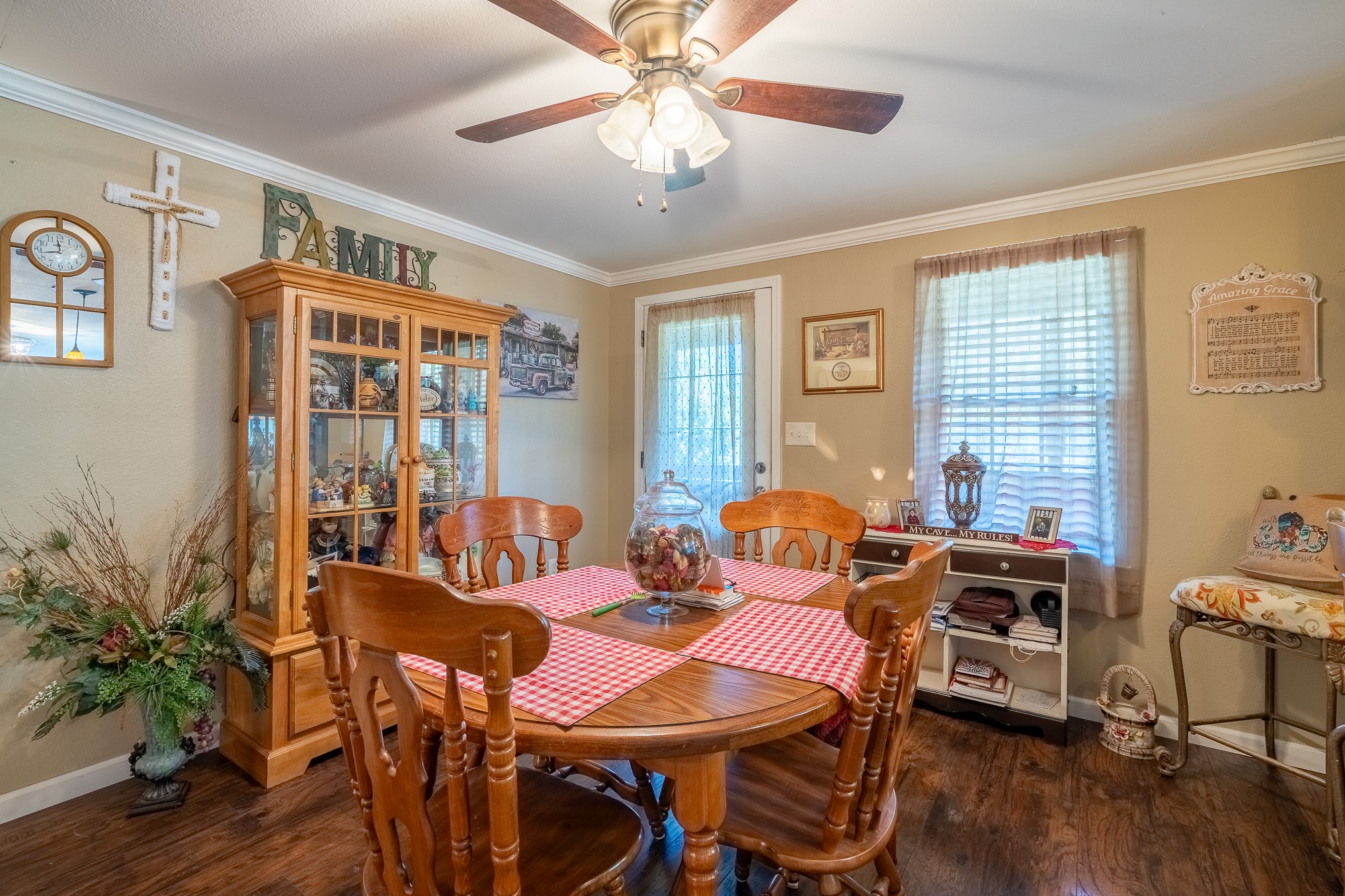 2862 Highway 43, S Loretto TN 38469