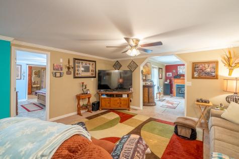 2862 Highway 43, S Loretto TN 38469