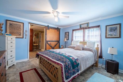 2862 Highway 43, S Loretto TN 38469