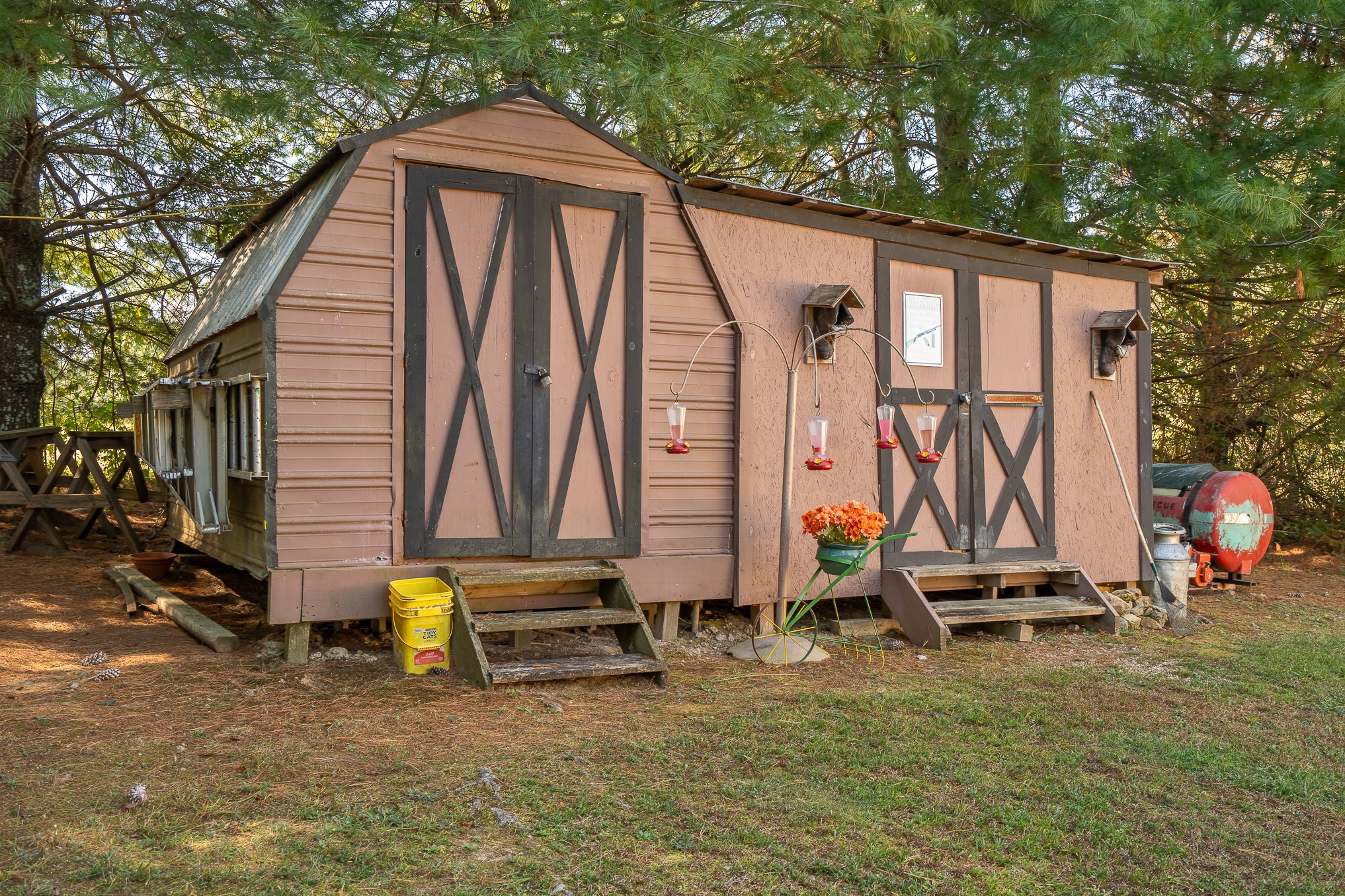 2862 Highway 43, S Loretto TN 38469