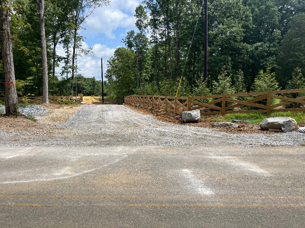 10898 Back Piney Road Bon Aqua TN 37025