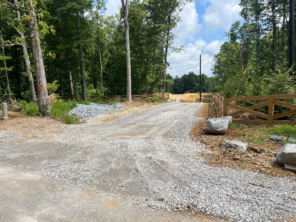 10898 Back Piney Road Bon Aqua TN 37025