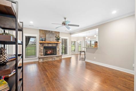 52 Island Way Winchester TN 37398