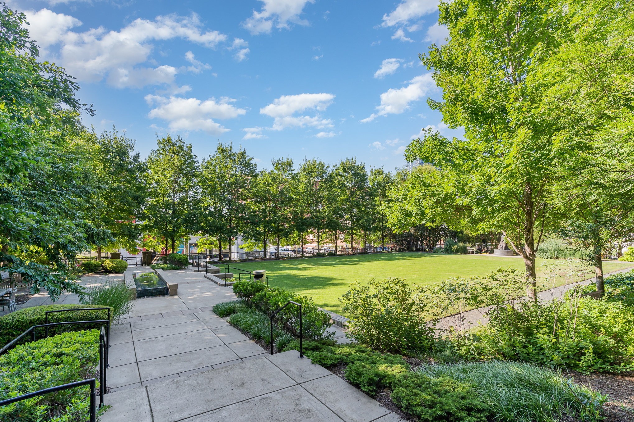 900 20th Ave, S Nashville TN 37212
