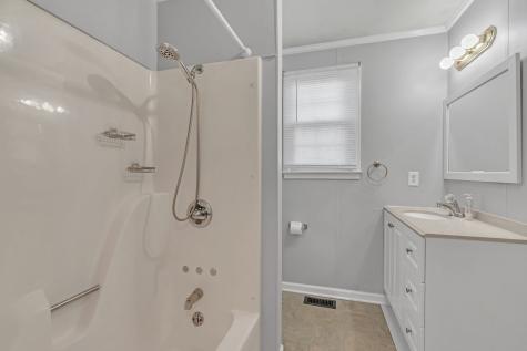 2086 Hartsville Pike Lebanon TN 37087