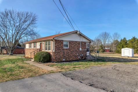 2086 Hartsville Pike Lebanon TN 37087