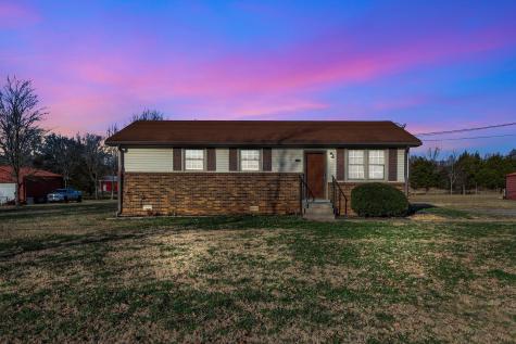 2086 Hartsville Pike Lebanon TN 37087