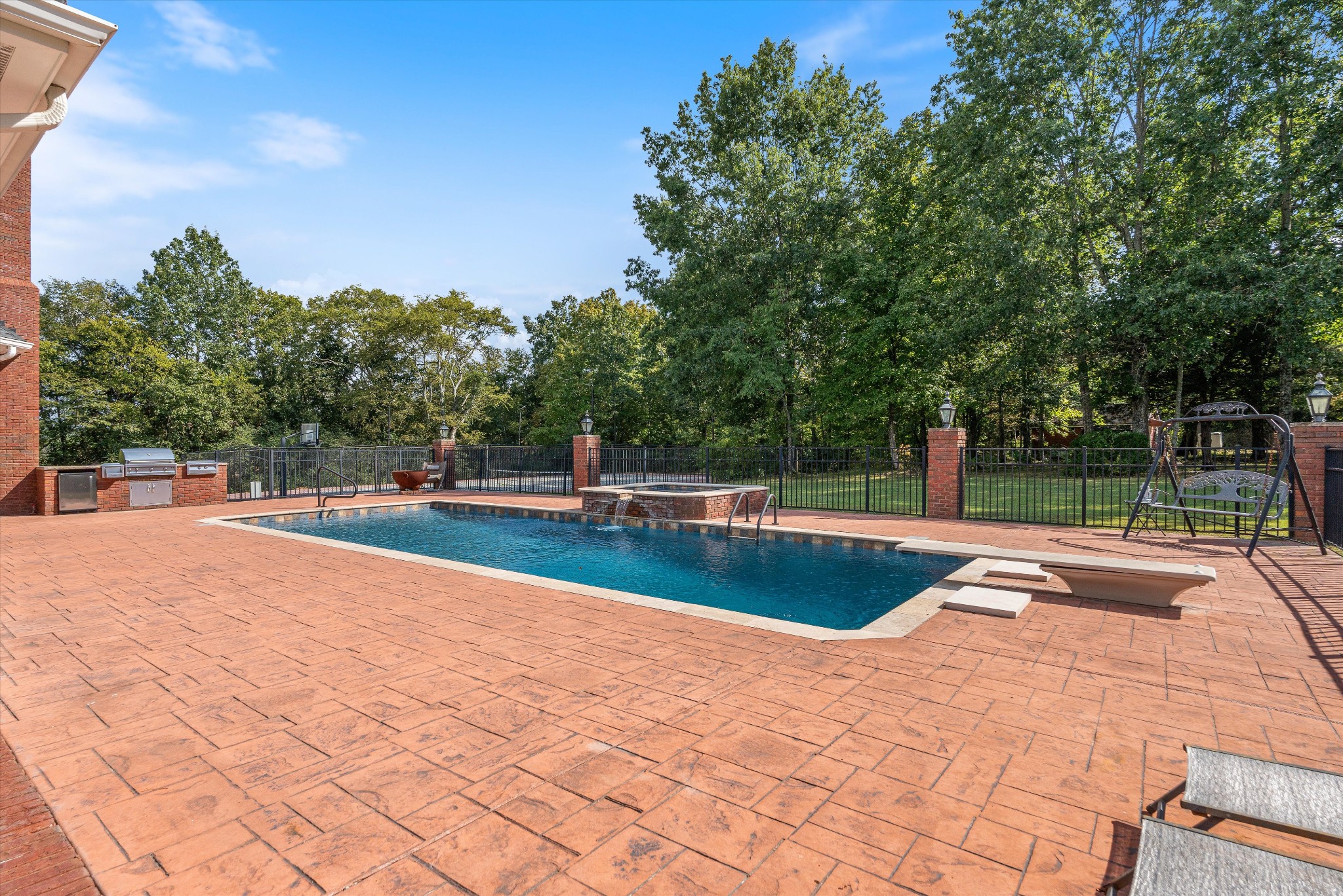 1465 New Columbia Highway Lewisburg TN 37091